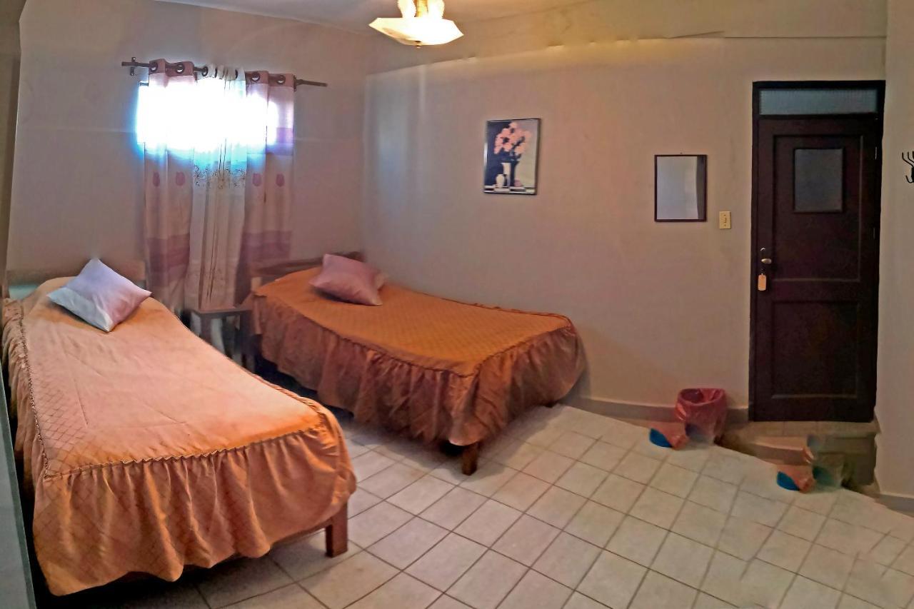 לינה וארוחת בוקר קוצ'במבה Casa Discreta מראה חיצוני תמונה