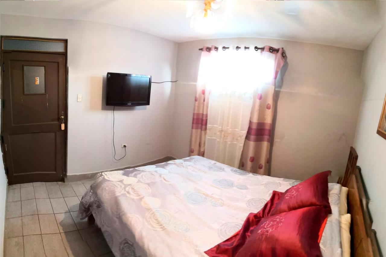לינה וארוחת בוקר קוצ'במבה Casa Discreta מראה חיצוני תמונה